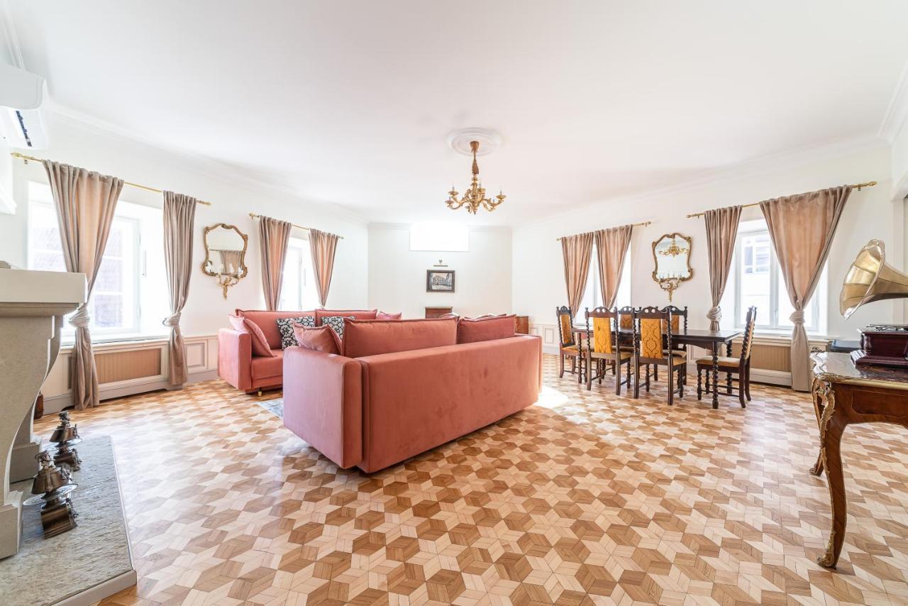 Old Town - Demini Apartment *