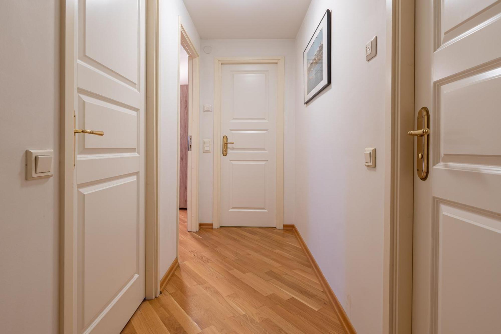 Appartamento Old Town - Demini *